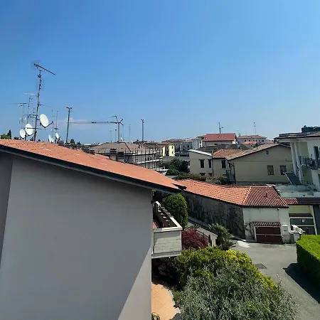 La Magnolia Apartaments IV Tulip Desenzano del Garda Esterno foto